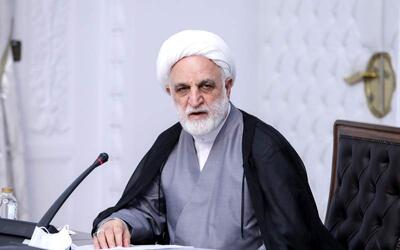  رئیس قوه قضاییه: تراستی‌هایی که نفت گرفته‌اند، باید ارز حاصل از فروش آن را بازگردانند/ آقای بانک مرکزی، آقای وزارت اقتصاد، آقای دبیرخانه فلان‌جا، شماها باید در این قضیه پاسخگو باشید/ نمی‌شود گفت که با مدیرانی که در این قضایا دخیل بودند، برخورد نکنید