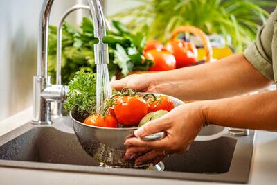  شستشوی سبزیجات: راز سلامتی در بشقاب شما!