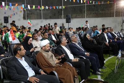  زمین ورزشی محله آیت‌الله غفاری بندرعباس نونوار شد؛ گامی تازه برای نشاط محله‌ای +فیلم