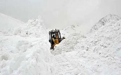  خطر وقوع بهمن در گردنه ژاله / انسداد مقطعی مسیر ارتباطی