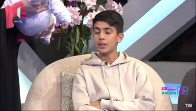  بچه‌داری خانم مجری روی آنتن زنده+فیلم