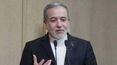  فیلم/ عراقچی: آرایش نظامی منطقه ما را نمی‌ترساند