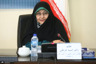  انسیه خزعلی: حضرت امام ایستادگی در مقابل استکبار جهانی را بنیان نهادند/ باید همه پشتیبان دولت باشند و اجازه ندهند شکاف ایجاد شود/ مسئولین به داد مردم برسند