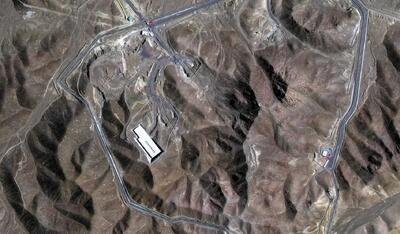  فعال رسانه ای اصولگرا مکان بمب‌های عمل نکرده آمریکا در ایران را لو داد!/ آمریکایی می خواهند بازدید داشته باشند