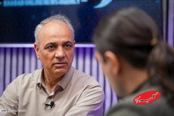  روایت زیدآبادی از فصل مشترک مجاهدین خلق و پادشاهی خواهان؛ ایدئولوژی «توجیه خشونت» سازمان مجاهدین خلق در حال بازتولید میان تمام گروه‌های برانداز است - کلبه سرگرمی