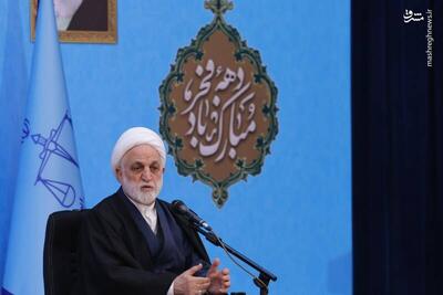  همان افرادی که در دفاع مقدس با صدام نشستند الان با صهیونیست‌ها هستند