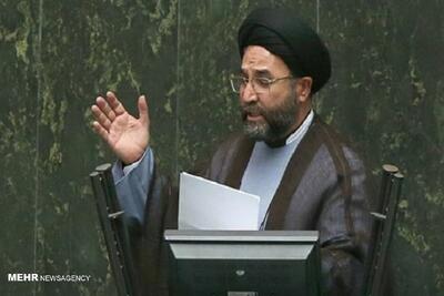  ذاکر: سپاه گره‌گشای مشکلات اقتصادی کشور است