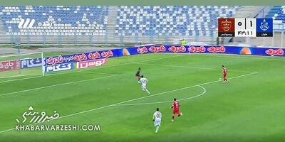  ویدیو| حرکت انفرادی علیپور، عبور از گلر و فرصت سوزی سروش - پارس فوتبال