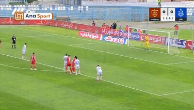  گل اول ملوان به پرسپولیس توسط محمد جواد محمدی(11 پنالتی) / ملوان 1-0 پرسپولیس