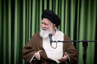  امام جمعه مشهد: بیعت تاریخی همافران با امام خمینی (ره) نقطه شکست آمریکا بود | علت اصلی دشمنی آمریکا با ما اسلام است