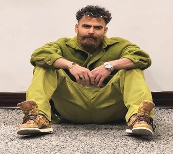  آواز احساسی/معین با استایل عجیبش از دنیا که اینجور نمیمونه با تمام احساسش میخونه