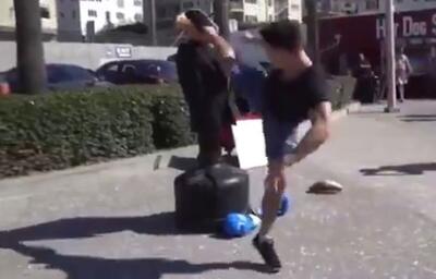  پویش ابراز نفرت از ترامپ در خیابان‌های کانادا با ضربه زدن به آدمک او