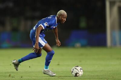  بالاخره او را دیدیم؛ وینگر استقلال در پرواز آبی‌ها به سوی امارات!