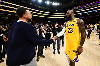  بسکتبال NBA | غلبه لیکرز بر وریرز و اولین بازی ریش برای کوز