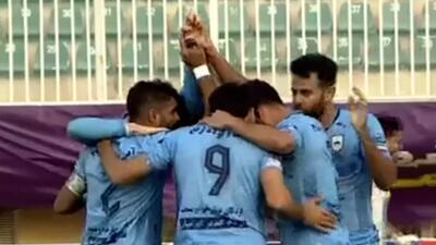  گل اول چادرملو به پیکان (دهقان)