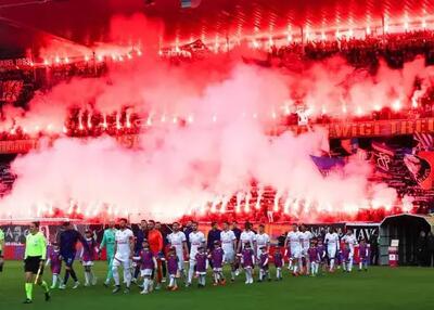  معجزه فوتبال: تیم تازه صعود کرده قهرمان می‌شود