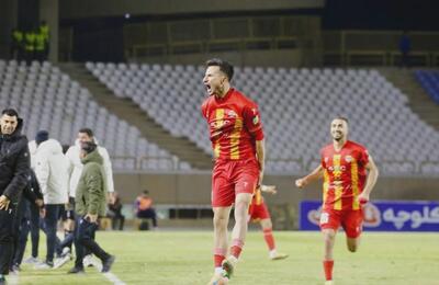  پرواز بلند محروقی برای بازگشت فولاد