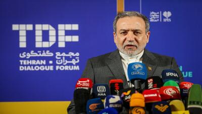  عراقچی: نتایج مذاکرات روز جمعه در حال بررسی است