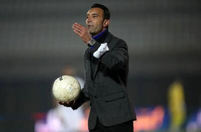  رضا عنایتی از پراید پیاده شد