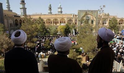  انتقاد از روحانیون: از جایگاه خود فاصله گرفته/ ریزش های دینی بیش از رویش است