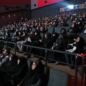 ۴۳۴ شهروند مشهدی به تماشای نخستین فیلم هوش مصنوعی ایرانی نشستند
