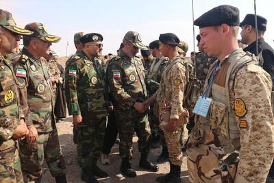  بازدید امیر جهانشاهی از یگان‌های نزاجا در سیستان و بلوچستان