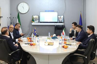  جلسه مدیران استقلال خوزستان با تاجرنیا