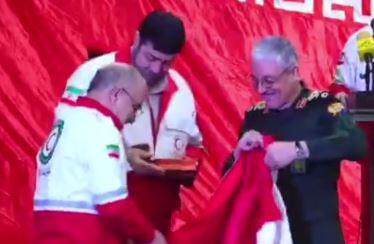  سخنگوی وزارت دفاع عضو افتخاری هلال احمر شد