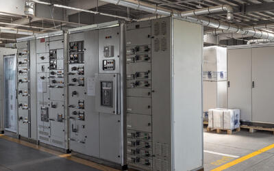  خرید 17 ردیف تابلوهای برق فشار متوسط فولاد هرمزگان از سازندگان داخلی