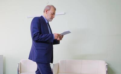  لاریجانی فردا سه شنبه به عمان می رود