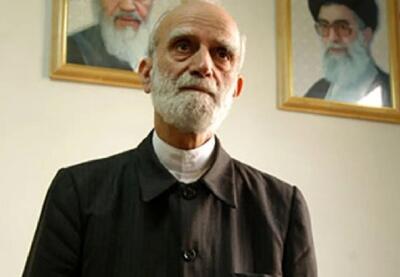  «عباس شیبانی و مهدی بازرگان» در دادگاه نظامی؛ سال 1342(عکس)