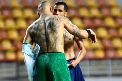  فریم‌های خاص از ملاقات صمیمانه تیکدری و حامد لک