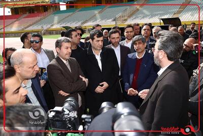  بازدید وزیر ورزش و جوانان از وضعیت چمن ورزشگاه نقش جهان