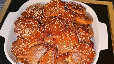  طرز تهیه شیرینی شیره خرما ترد و خوشمزه