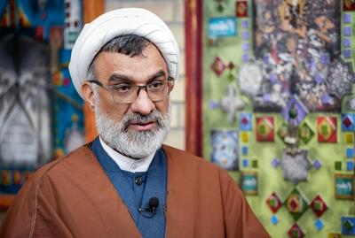  دبیر شورای‌عالی انقلاب فرهنگی: خانم‌های کشف حجاب‌کننده گفته‌اند این سبک را می‌پسندیم