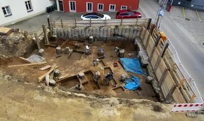  کشف سکه‌های رومی در معبد ۲ هزار ساله «میترا» | عکس