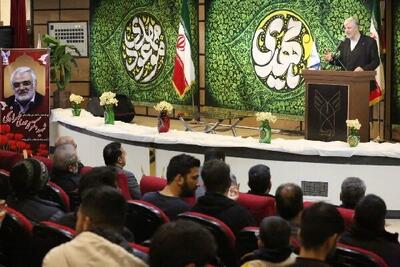  جشن میلاد حضرت صاحب‌الزمان (عج) و سالگرد پیروزی انقلاب اسلامی در دانشگاه آزاد کرمانشاه برگزار شد