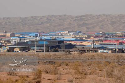  اعتبارات صنعت در تنگنای انقباض؛ رشد اسمی کمتر از تورم