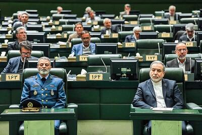  میدان و دیپلماسی دو روی یک سکه هستند
