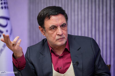  ناصر ایمانی: نوع خشونت‌های رخ داده در اعتراضات قطعاً از سرویس‌های بیگانه تغذیه شده‌ بود/ هشدار درباره شیوع خشونت‌های داعشی در میان برخی از جوان