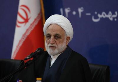  اگر کسی دنبال به هم زدن امنیت کشور است جلویش را بگیرید/ با کسانی که بر معیشت مردم فشار وارد می‌کنند، قاطعانه برخورد شود