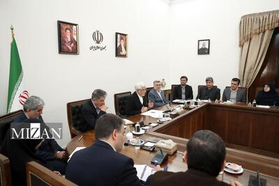  عارف: کادر درمان در حوادث دی‌ماه ایثارگرانه خدمت‌رسانی کردند
