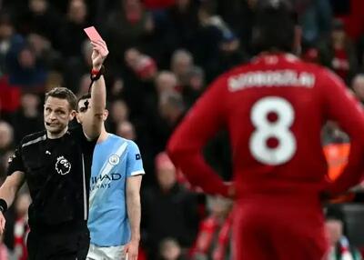  گری نویل: وی‌ای‌آر تصویری ناخوشایند از فوتبال به جا گذاشته است - پارس فوتبال