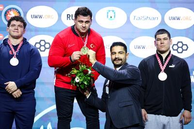  بازگشت طلایی کایالپ به تشک/ آکگول: رضا جادوگر است و امیدوارم رکورد کارلین شکسته شود! - پارس فوتبال