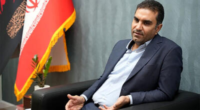  وعده کاهش شدید تورم شوخی است/  با دلار ۱۴۰ هزار تومانی توافق هم معجزه نمی‌کند