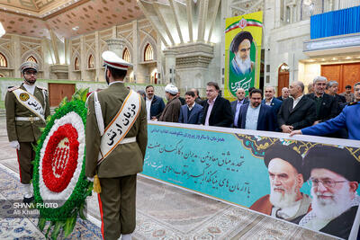  تجدید میثاق کارکنان نفت با آرمان‌های امام خمینی (ره)