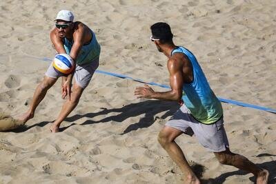  پیکان بندر دیر قهرمان لیگ برتر والیبال ساحلی شد