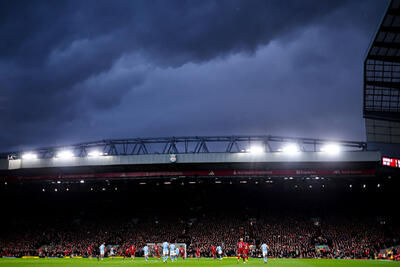  با VAR به روح فوتبال توهین نکنید؛ لیورپولِ اسلوت یا منچستریونایتدِ مویس؟