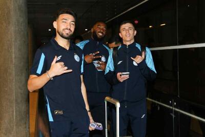  شوخی یا کنایه؟ یاسر آسانی: داکنز نازون بزودی رئیس استقلال می‌شود! / عکس