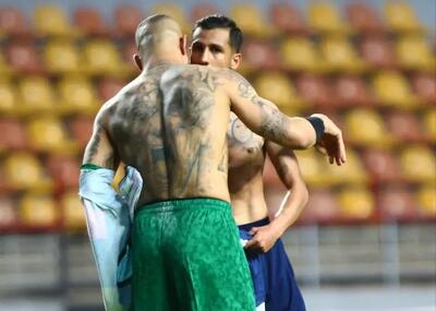  حامد لک و تیکدری در موقعیت آنباکسینگ! (عکس)